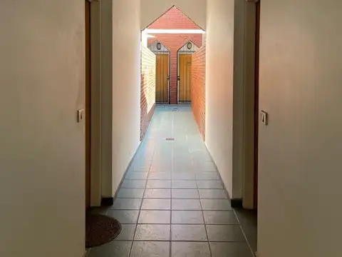 Depto Tipo Casa en Venta con 1 cocheras