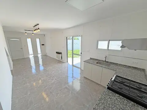 Bv. Lina Botazzi esquina Orlando Restovich