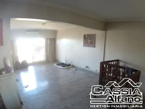 Depto Tipo Casa en Venta de 8 ambientes