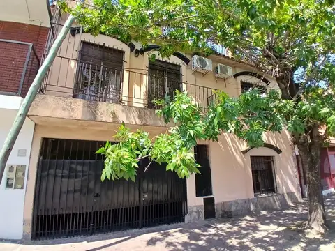 CASA PH 5 AMBIENTES VENTA, BERNAL OESTE GARAGE