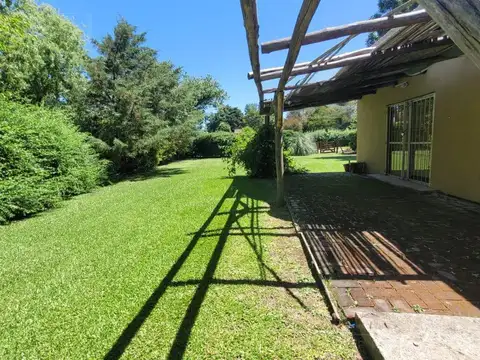 Casa en Venta con 6 cocheras