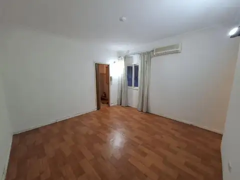 Alquiler. Departamento. 2 Ambientes. Boedo.