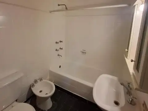 Alquiler. Departamento. 2 Ambientes. Boedo.