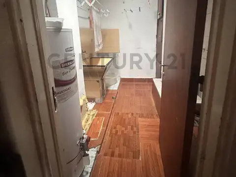 Depto Tipo Casa en Venta de 5 ambientes