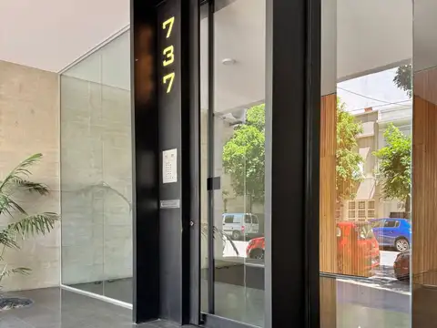 Calle 14 46 y 47 700