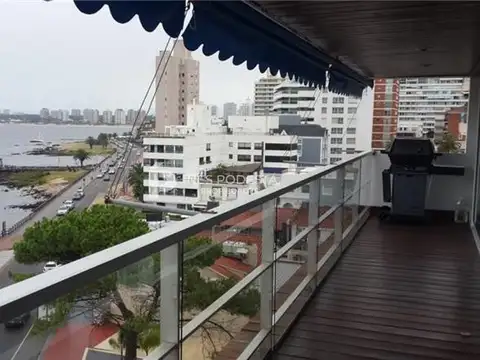 Departamento en Venta de 7 ambientes