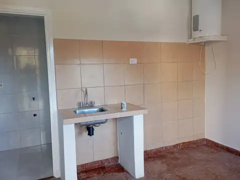 Depto Tipo Casa en Alquiler en Morón, $ 500.000