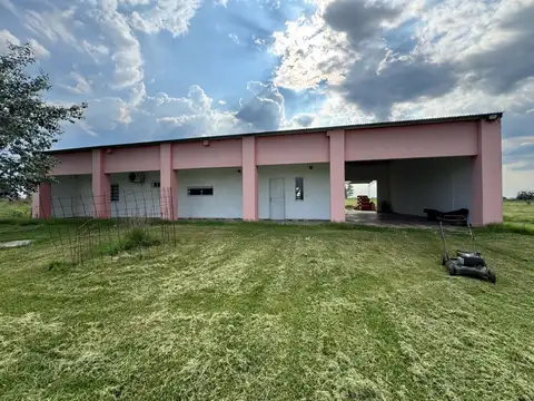 Vendo Casa en Lote de 3 Has en Herrera, Entre Ríos.