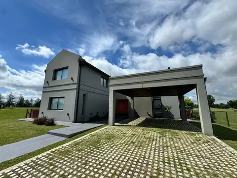Casa en Alquiler de 3 dormitorios