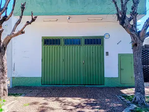 PH FRENTE GARAGE O LOCAL ENT. IND. TERRAZA QUILMES