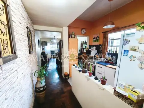 Departamento 4 ambientes. | Gral. Bartolome Mitre 2300