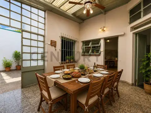 VENTA CASA DE 3 AMBIENTES | LOCAL COMERCIAL | TERRAZA | QUINCHO | COCHERA | PATIO