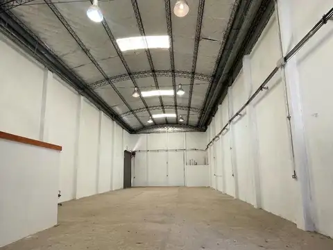 ALQUILER GALPON EN MERLO BARRIO ARCO IRIS