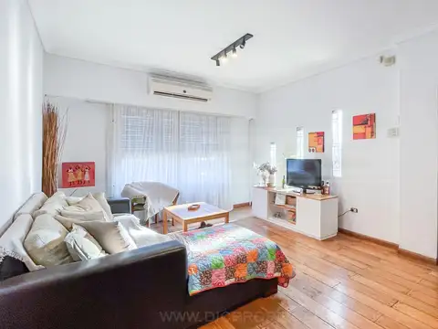 Casa 5 ambientes con 2 baños