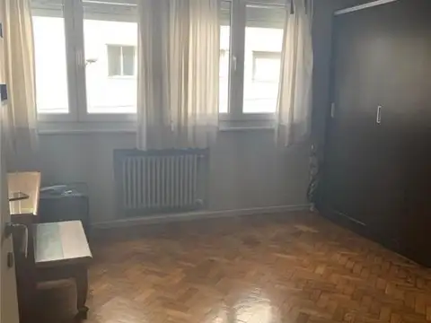  Excelente piso en esquina en impecable estado con muchas luz y sol 