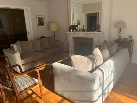 Departamento en Venta de 5 ambientes