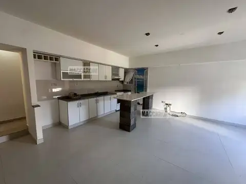 Departamento en Alquiler en Lomas del Mirador, $ 800.000