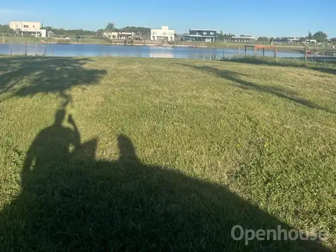 Terreno en Venta de 922,0 m2