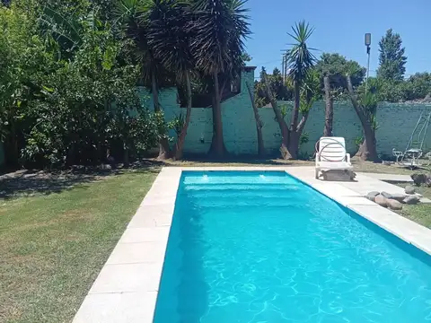 Casa 6 ambientes con 3 baños