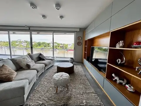 Departamento 4 ambientes con 4 baños
