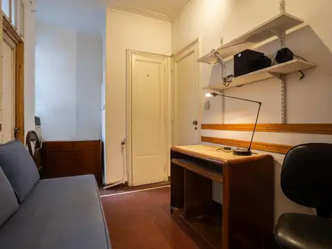 Departamento de 5 ambientes más dependencia en venta en Caballito
