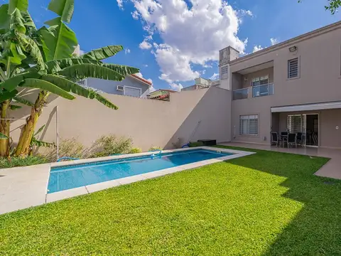 Casa en Venta en Ramos Mejía, USD 480.000