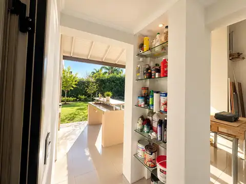 CASA EN VENTA EN WESTON 5 AMBIENTES
