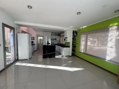 Casa en Venta en Weston, USD 330.000