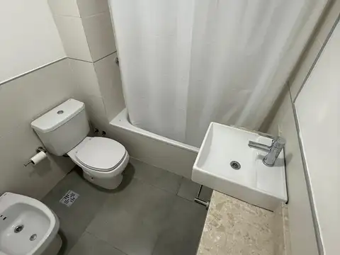 Departamento en Alquiler con 1 cochera