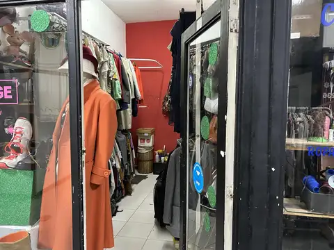 VENTA LOCAL EN AV LIBERTADOR 2300 OLIVOS GALERIA 9 m2