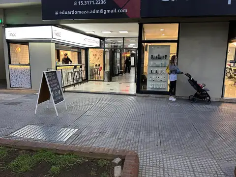 VENTA LOCAL EN AV LIBERTADOR 2300 OLIVOS GALERIA 9 m2