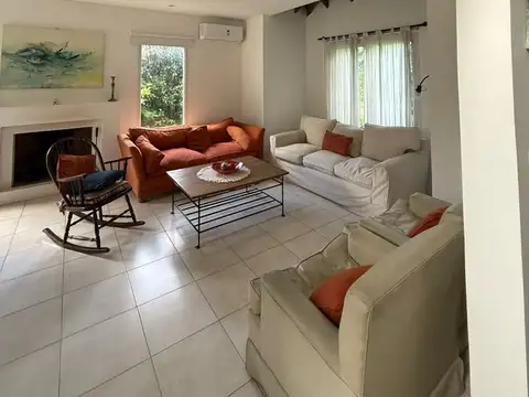 Casa en Alquiler en El Molino, USD 1.800