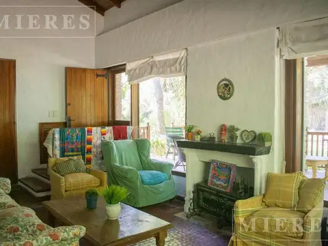 Casa 6 ambientes con 3 baños