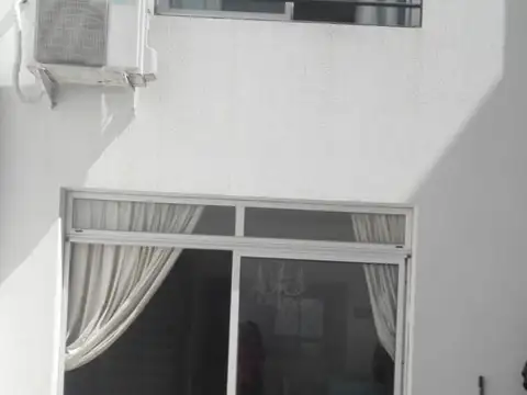 José Mármol 900, Piso PB