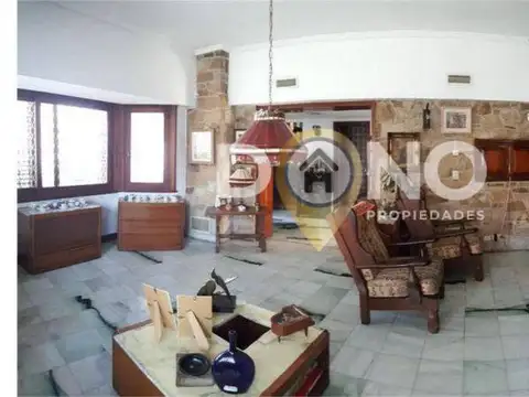 Casa en Venta en Bernal, USD 480.000
