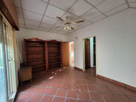 Casa en Venta en Castelar Sur, USD 115.000