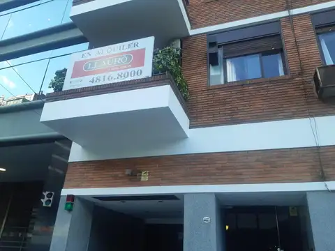 Cerviño y kennedy amplio 2 ambientes bacon al frente   1 cochera