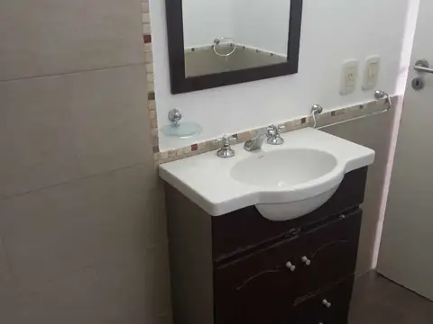 Depto Tipo Casa 2 ambientes con 2 baños