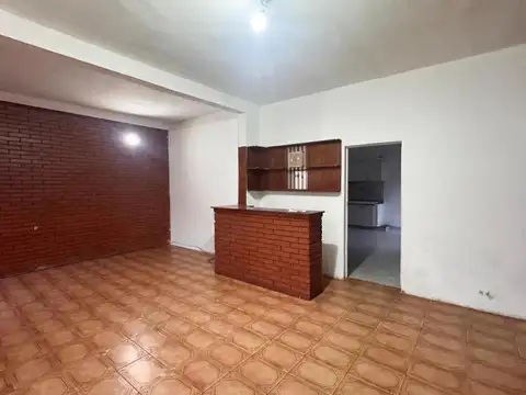 Casa 2 ambientes con 2 baños