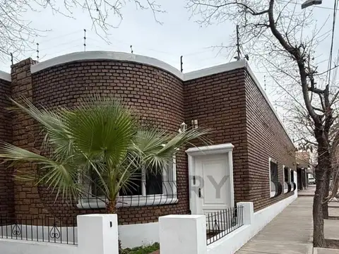 Formosa 200, Piso 0
