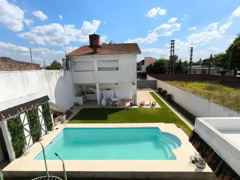CHALET 4 AMBIENTES CON PISCINA Y GRAN QUINCHO EN VENTA | HAEDO