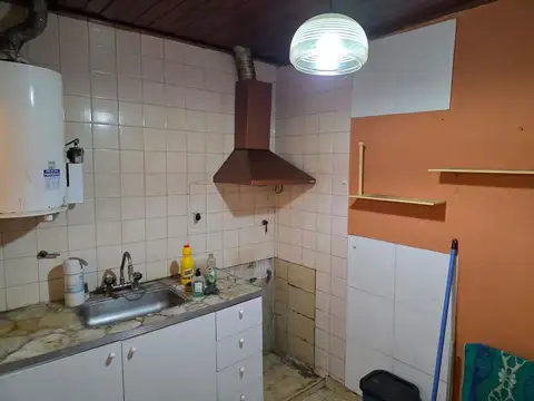 VENTA PH 3 AMB. UBICACION CENTRICA VALENTIN ALSINA