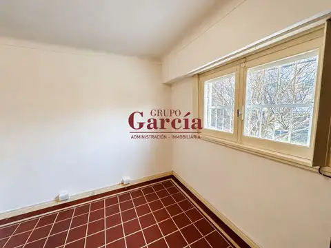 Venta chalet en esquina Zona Guemes