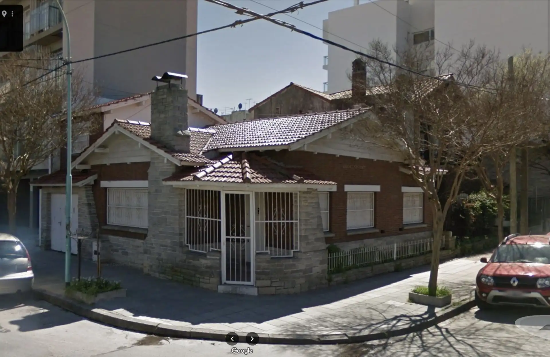 Venta chalet en esquina Zona Guemes