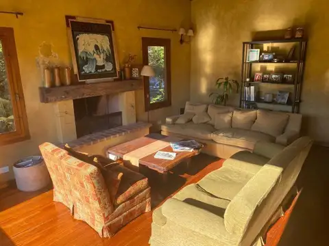 Casa 6 ambientes con 3 baños