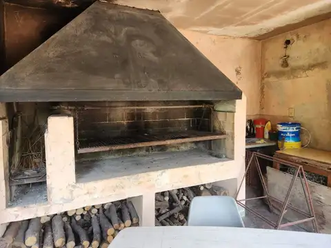 VENTA CASAQUINTA PILETA LA REJA MORENO