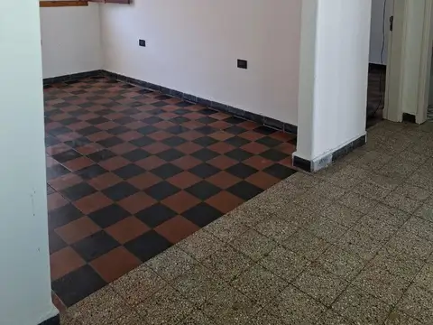 Depto Tipo Casa en Alquiler 26 años