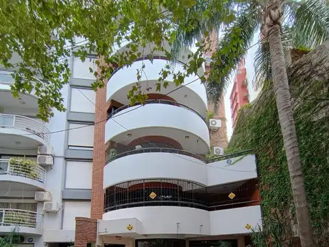 Semipiso. Bv Oroño. 1 dormitorio. Balcon