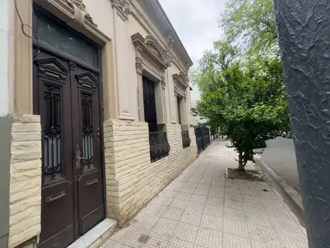 Castro 600