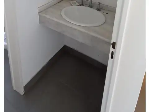 Pte J D Peron 2700, Piso 4